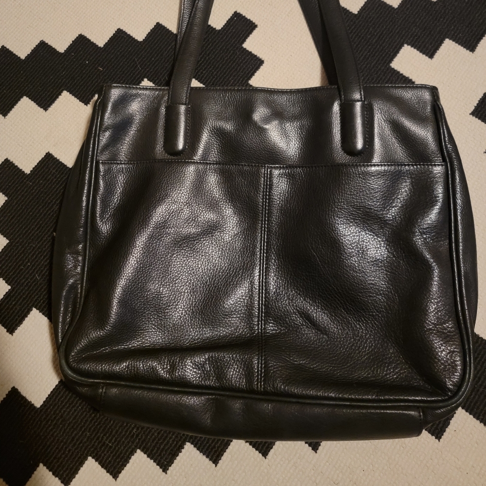 Wilsons Genuine Leather Black Purse/handbag